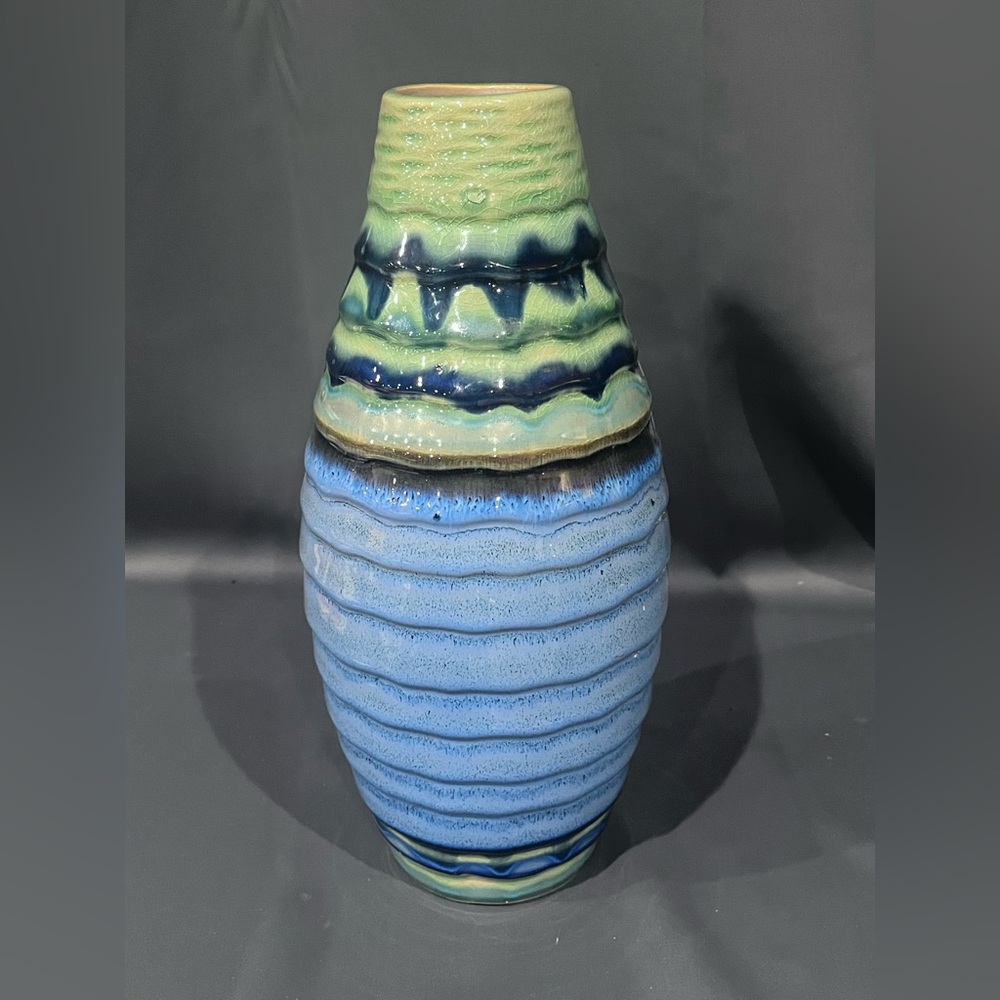 Multicolor Ceramic Vase.‎ - Picture 4 of 8